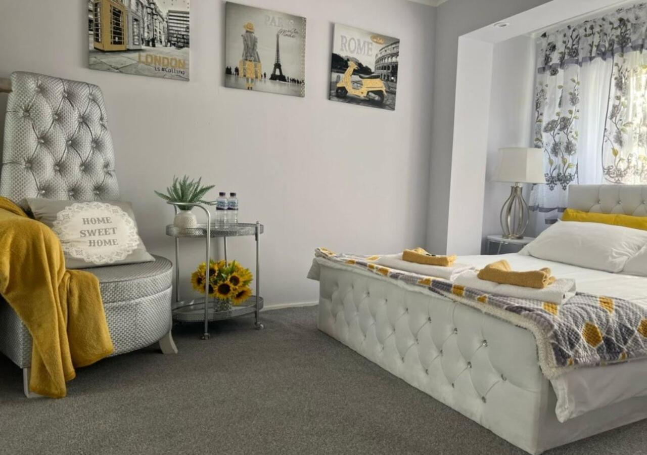Apartment Luxe Free Wifi, Free Parking, Free Netflix Friern Barnet Екстериор снимка