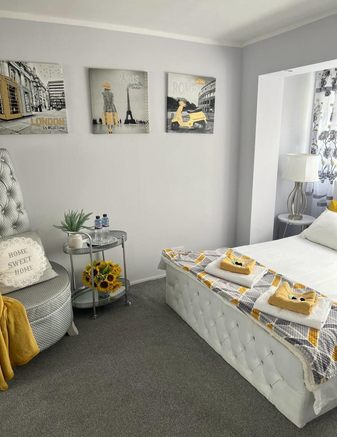 Apartment Luxe Free Wifi, Free Parking, Free Netflix Friern Barnet Екстериор снимка